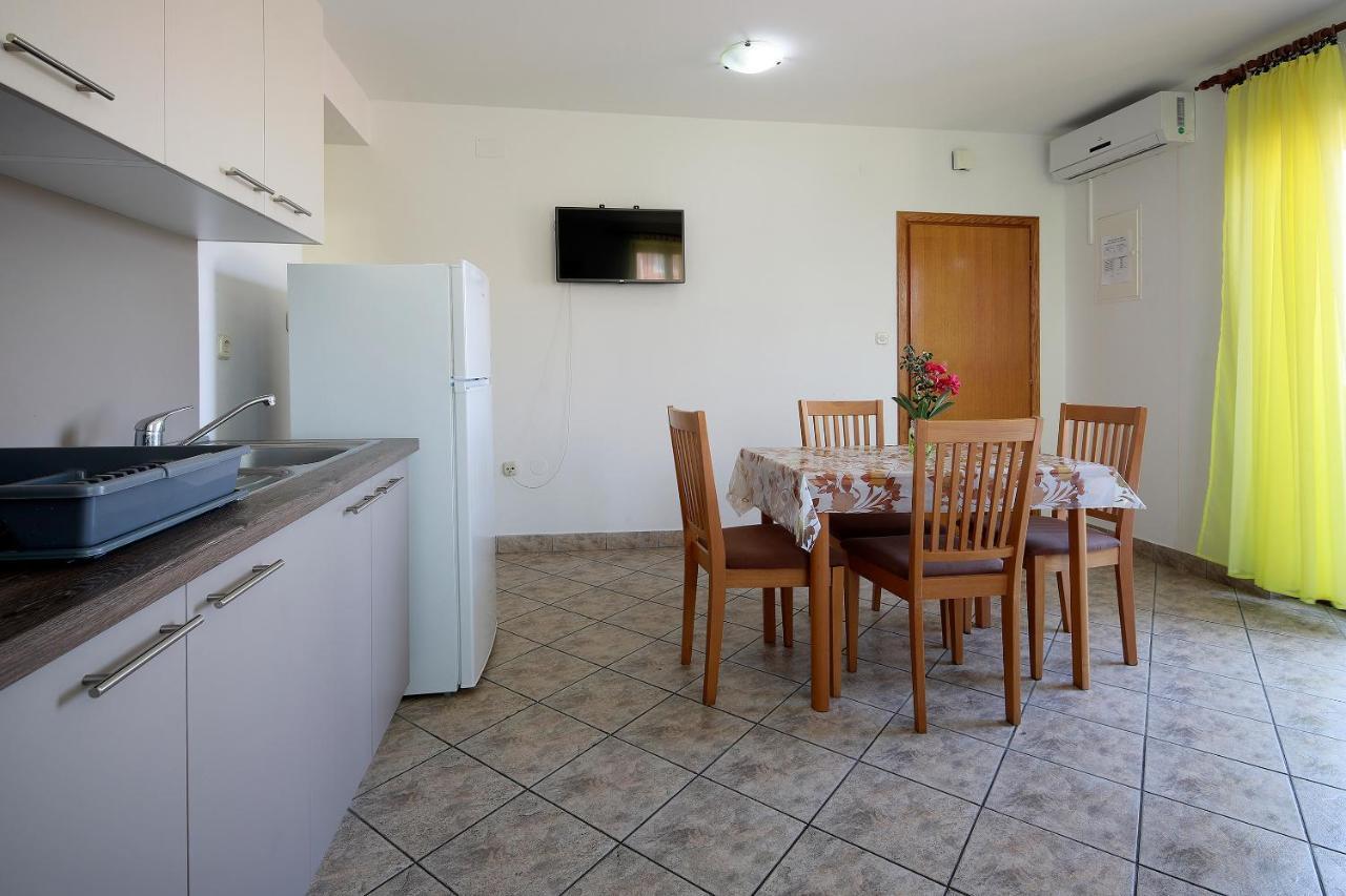 Apartments Dario Novalja Zewnętrze zdjęcie